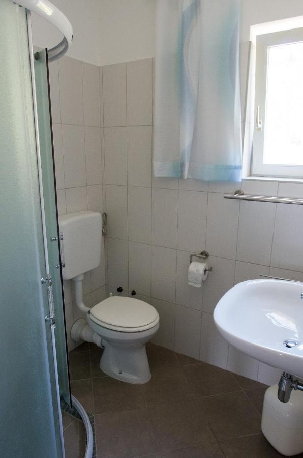 Ferienwohnung Milica Garden Prvic Sepurine Exterior foto