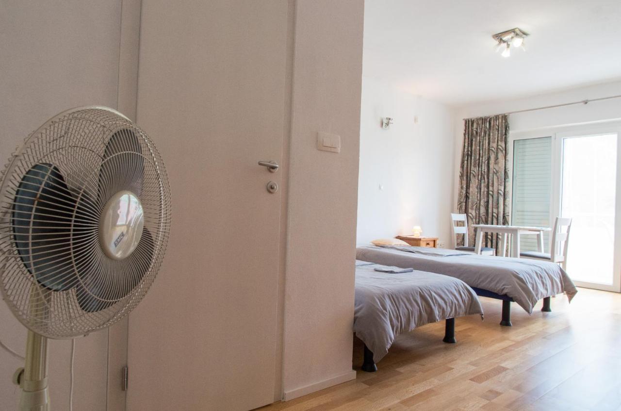 Ferienwohnung Milica Garden Prvic Sepurine Exterior foto