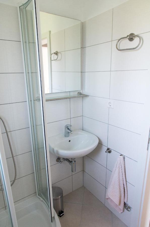 Ferienwohnung Milica Garden Prvic Sepurine Exterior foto